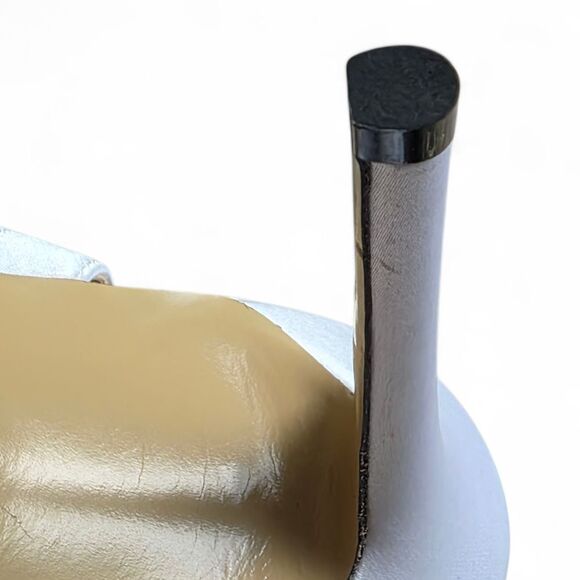 MACH & MACH Wonder Tulip Petite Satin Sandal in White 41 Italian - Picture 13 of 16